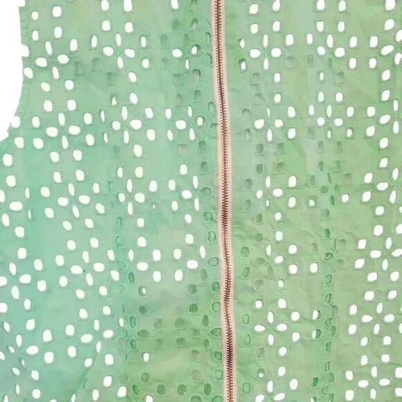 Crown & Ivy Women's Green Cotton Eyelet Sleeveless Shift Dress - Picture 7 of 8